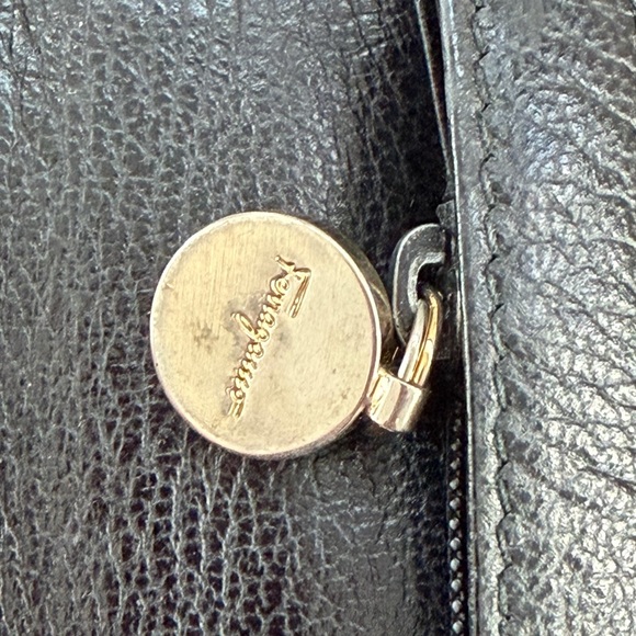 EUC Salvatore Ferragamo Elegant Black Leather wallet - Picture 6 of 10